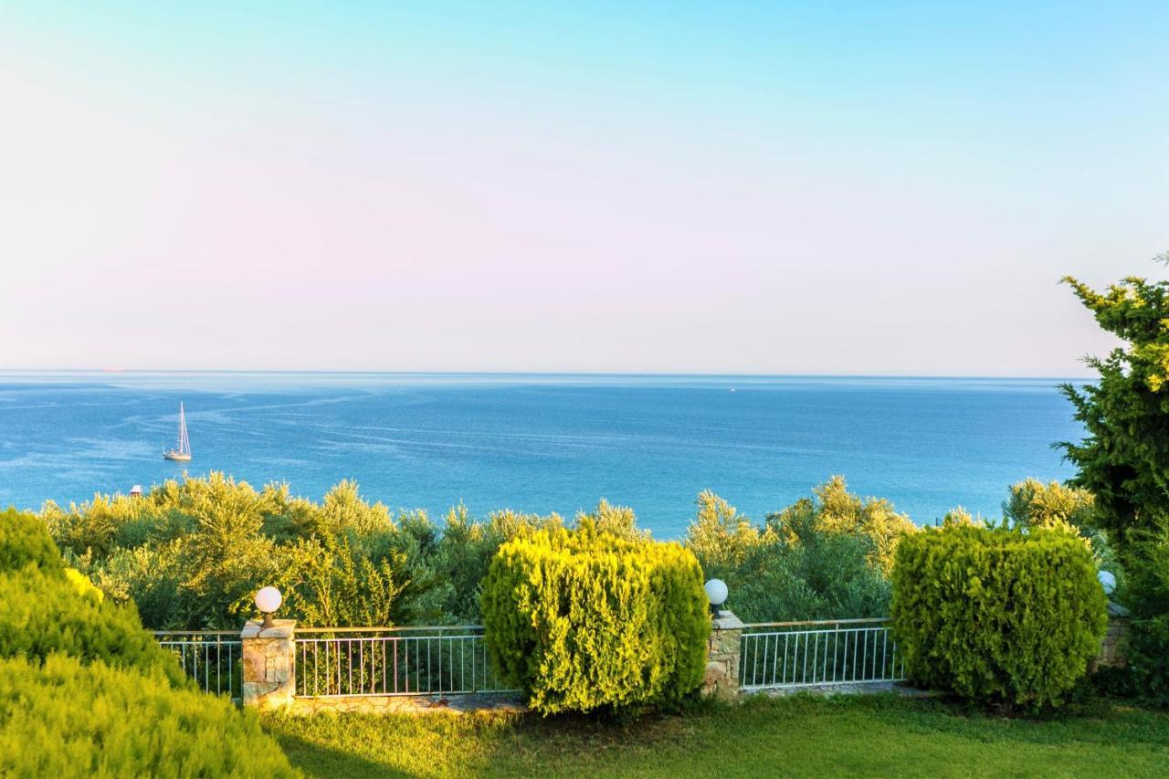 Koroni Zaga Beach- Seaside Luxury Villa Costiana Bagian luar foto